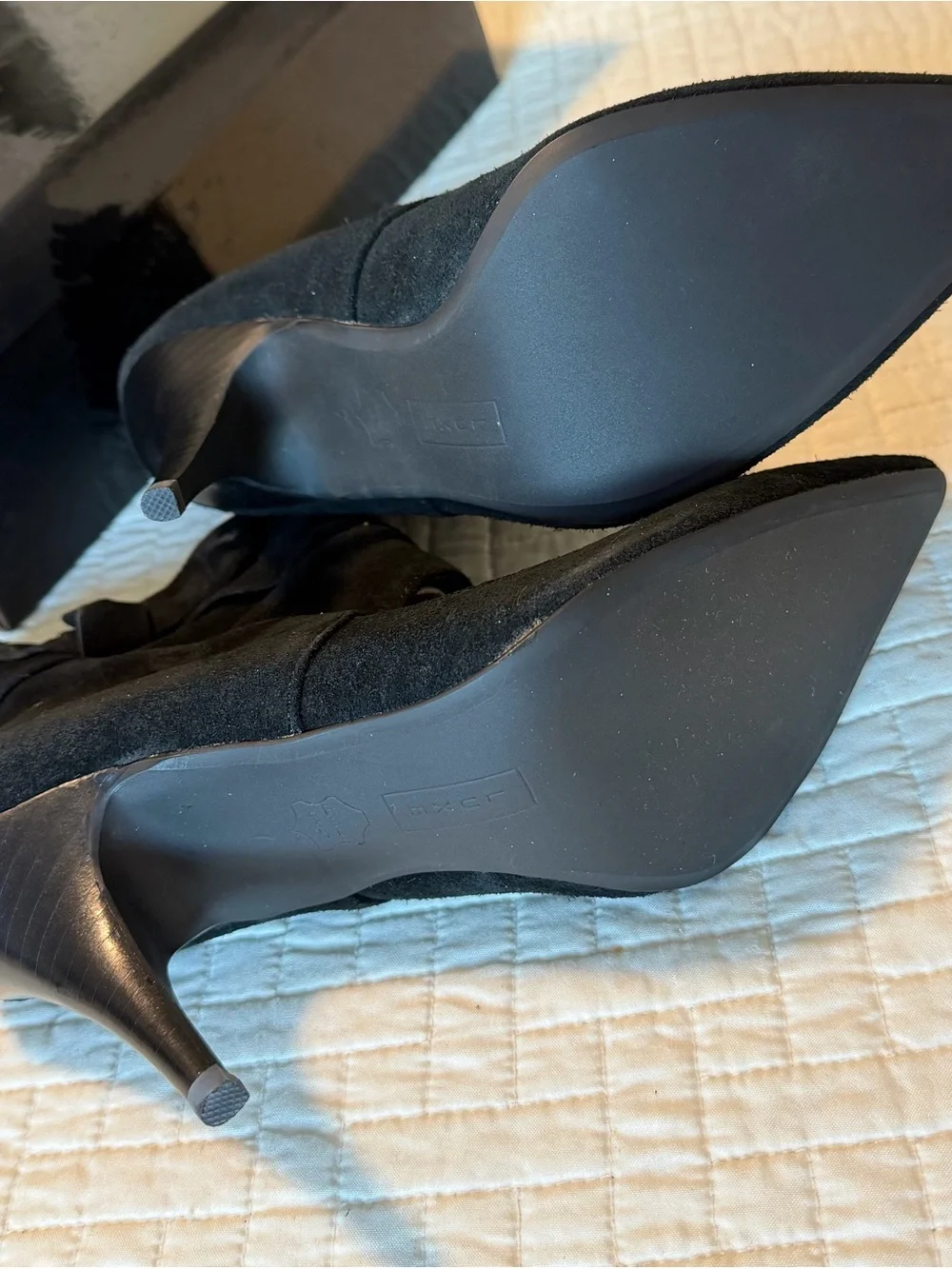 Steve Madden Black Suede Pointed-Toe Ankle Pumps with Bow Cuff